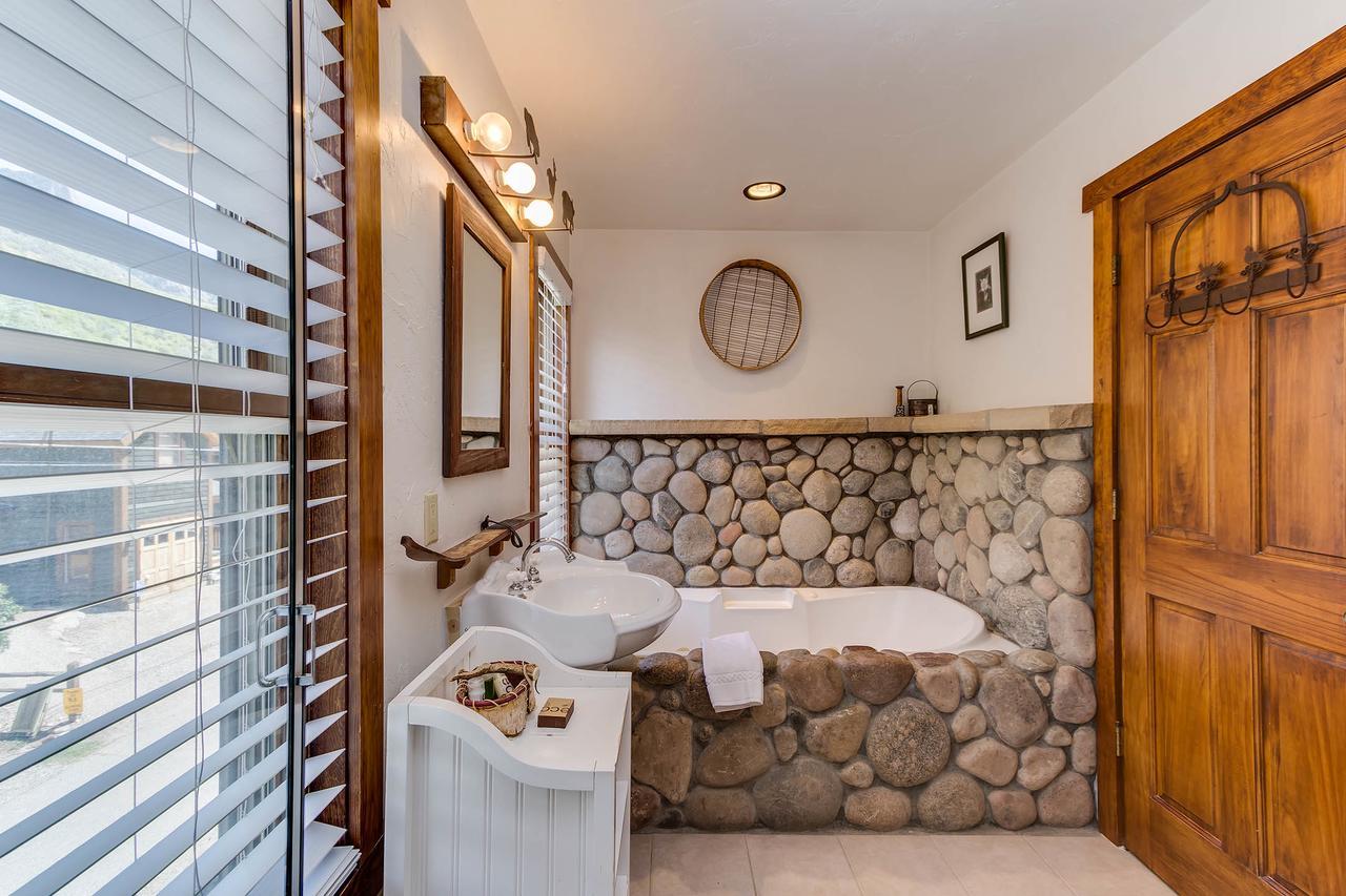 Minturn Inn Luaran gambar